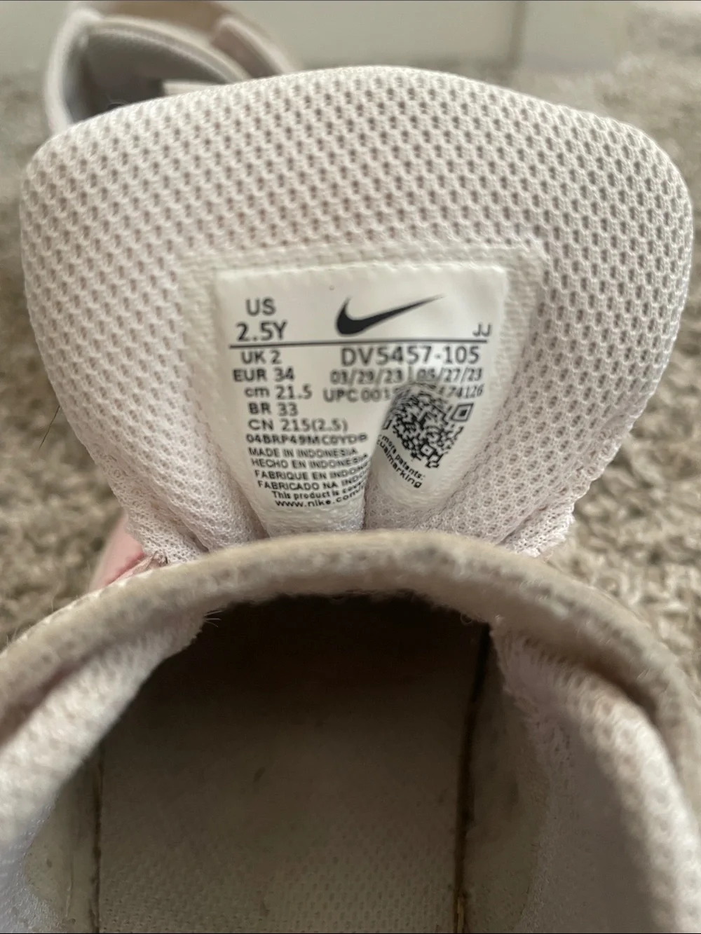 Kids Pink and White Nike Sneakers -Used